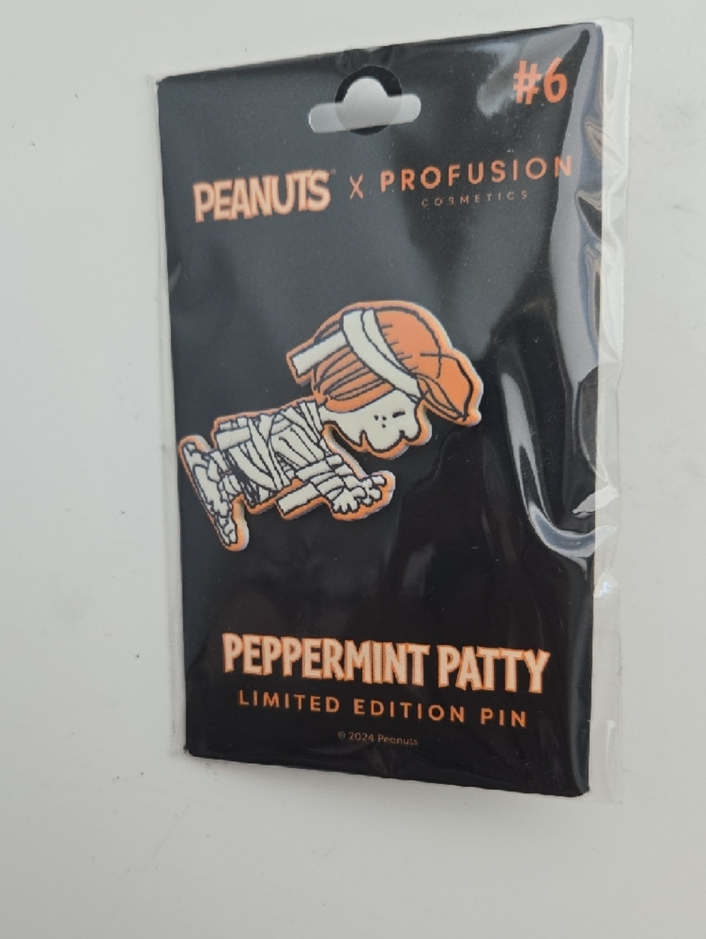 PEANUTS, Limited Edition Enamel Pin - Black, Orange, White - Picture 2 of 2